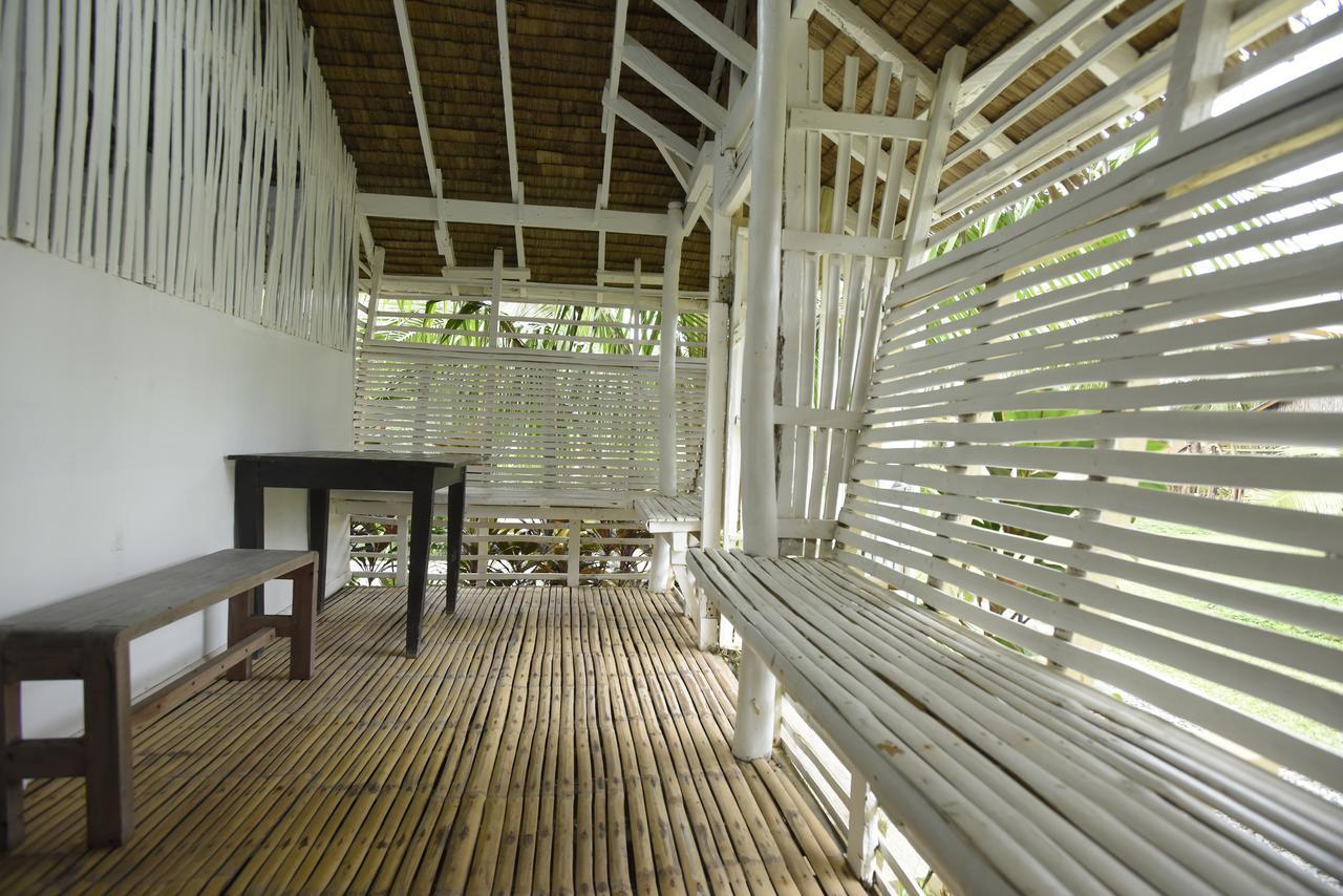 Nalu Surf Camp Hotel บาแลร์ ภายนอก รูปภาพ